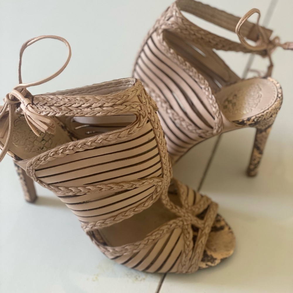 Vince Camuto Heel Size 5.5